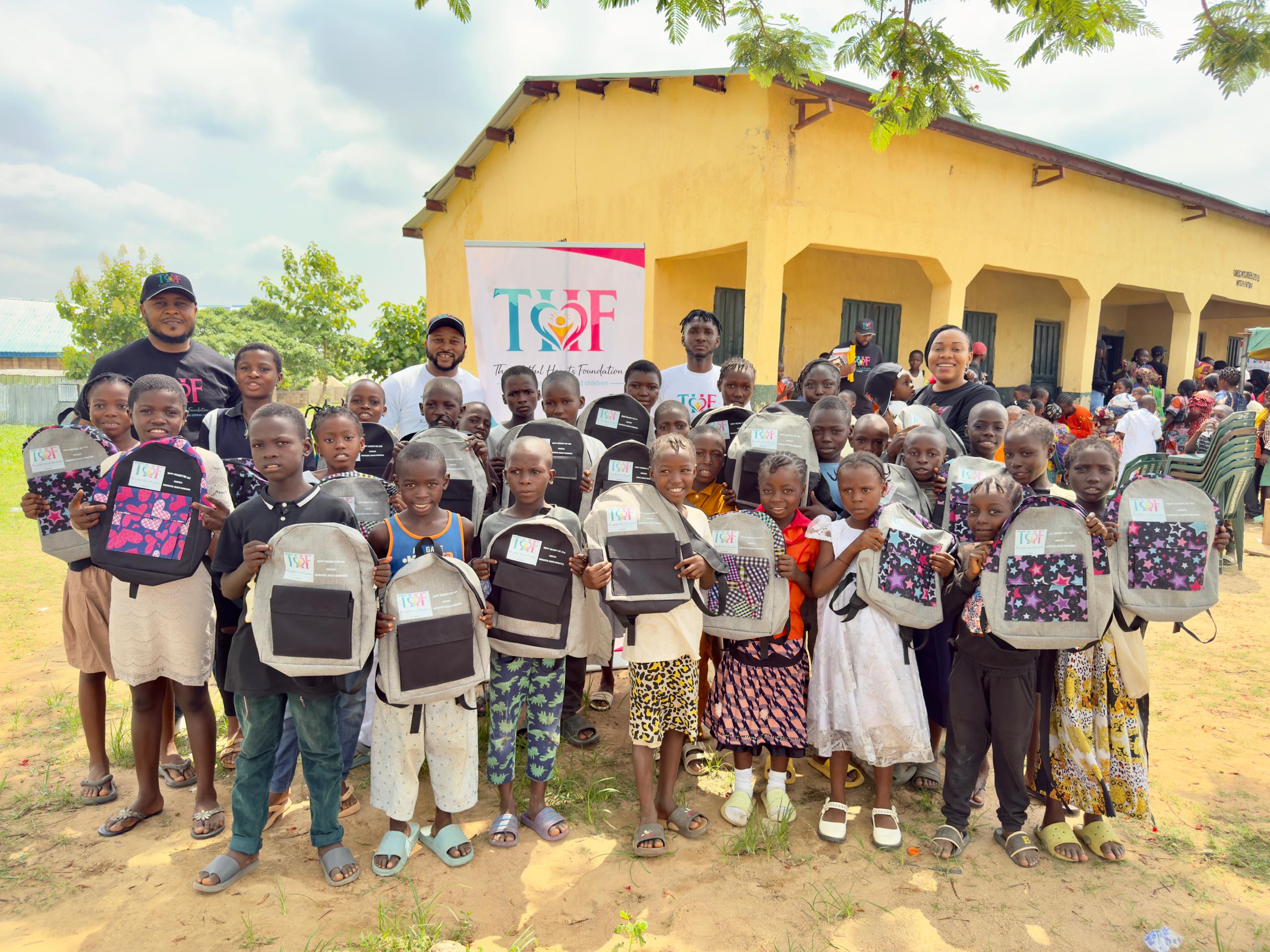 Students receiving Children&rsquo;s Day gifts